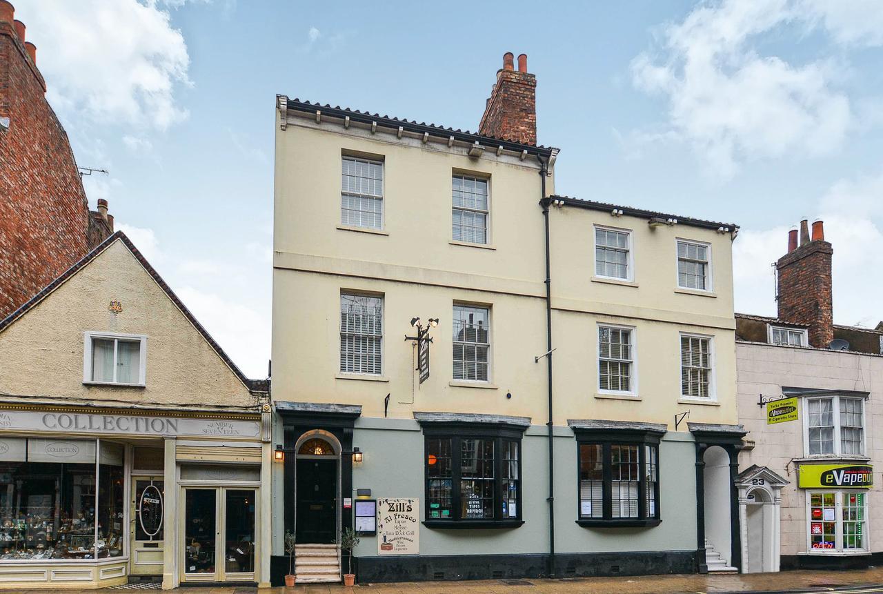 Minster Hub - 2 Min Walk 2 Minster! Guest house York